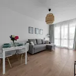 Downtown - Balcony&workspace - By Rentujemy