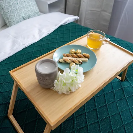 Downtown - Balcony&workspace - By Rentujemy Daire