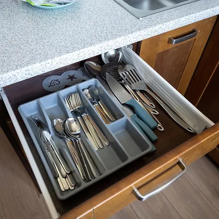 Downtown - Balcony&workspace - By Rentujemy Daire Varşova