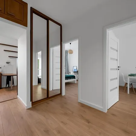 Apartament Downtown - Balcony&workspace - By Rentujemy *