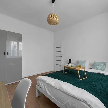 Downtown - Balcony&workspace - By Rentujemy Apartment